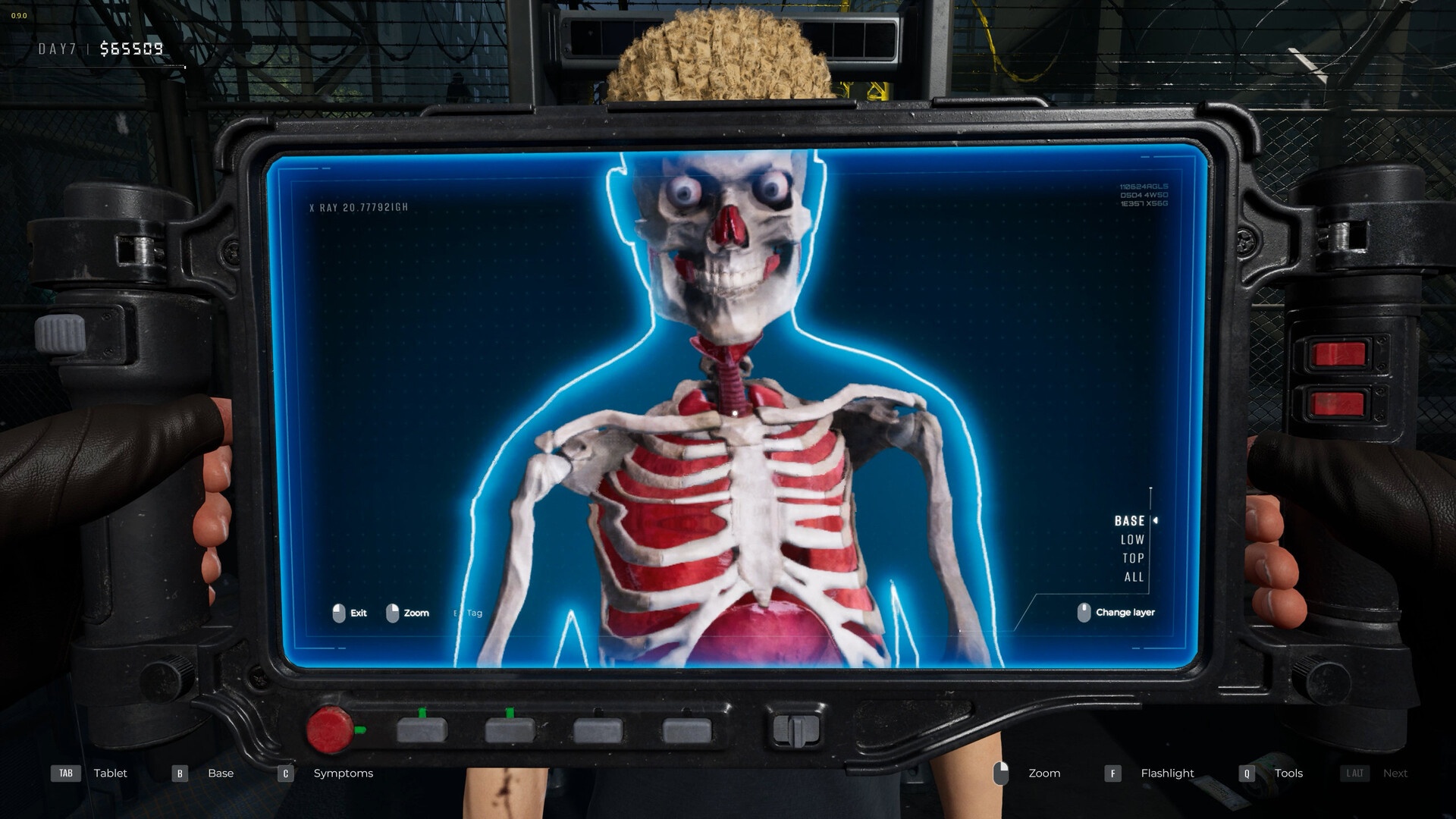 Quarantine Zone: The Last Check: Ein Scanner zeigt das Skelett eines Überlebenden am Kontrollpunkt