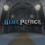 Blue Prince – Artikelbild mit Logo vor der Eingangshalle