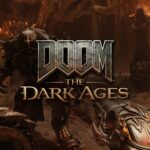 DOOM: The Dark Ages: Der Slayer mit Waffe vor Dämonen in einer brennenden Festung, mit offiziellem Logo