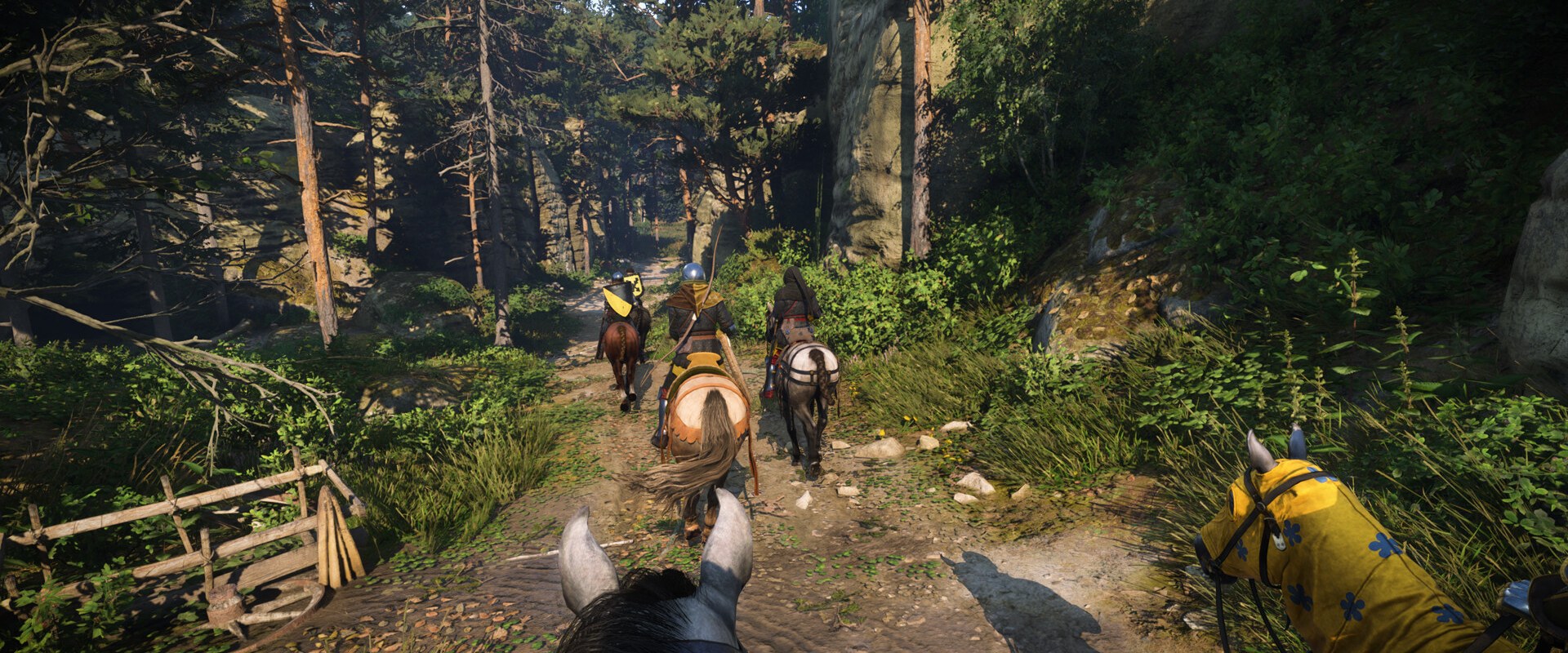 Kingdom Come: Deliverance II – Ritt zu Pferd durch einen Wald