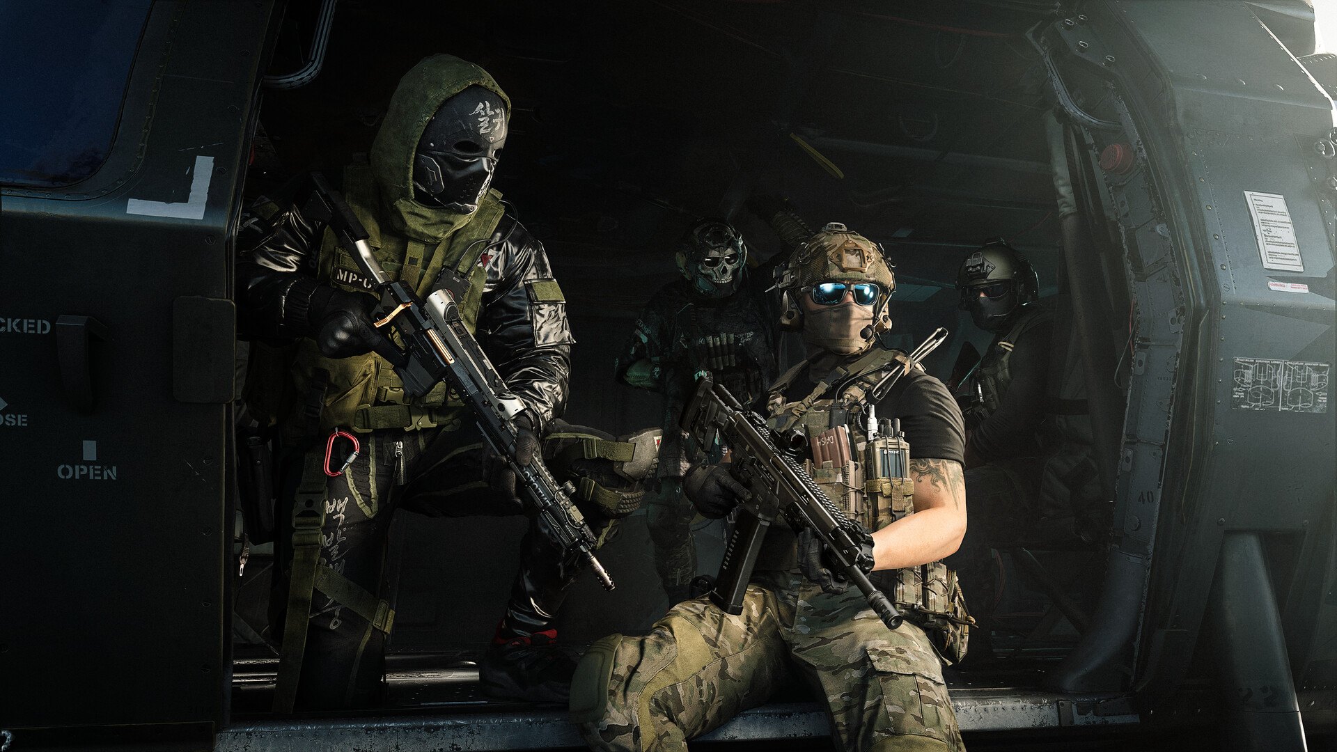 Modern Warfare 4 – Operator mit Ghillie-Maske im Helikopter