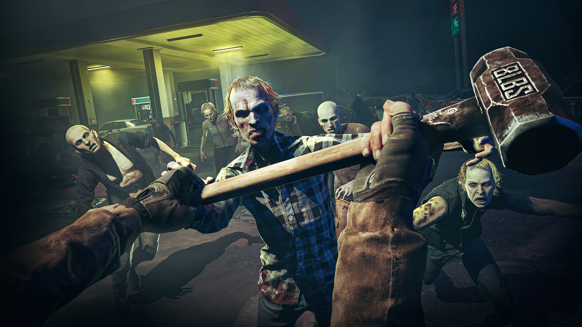 No More Room in Hell 2 – Ersthelfer schwingt an einer Tankstelle einen Vorschlaghammer gegen Zombies