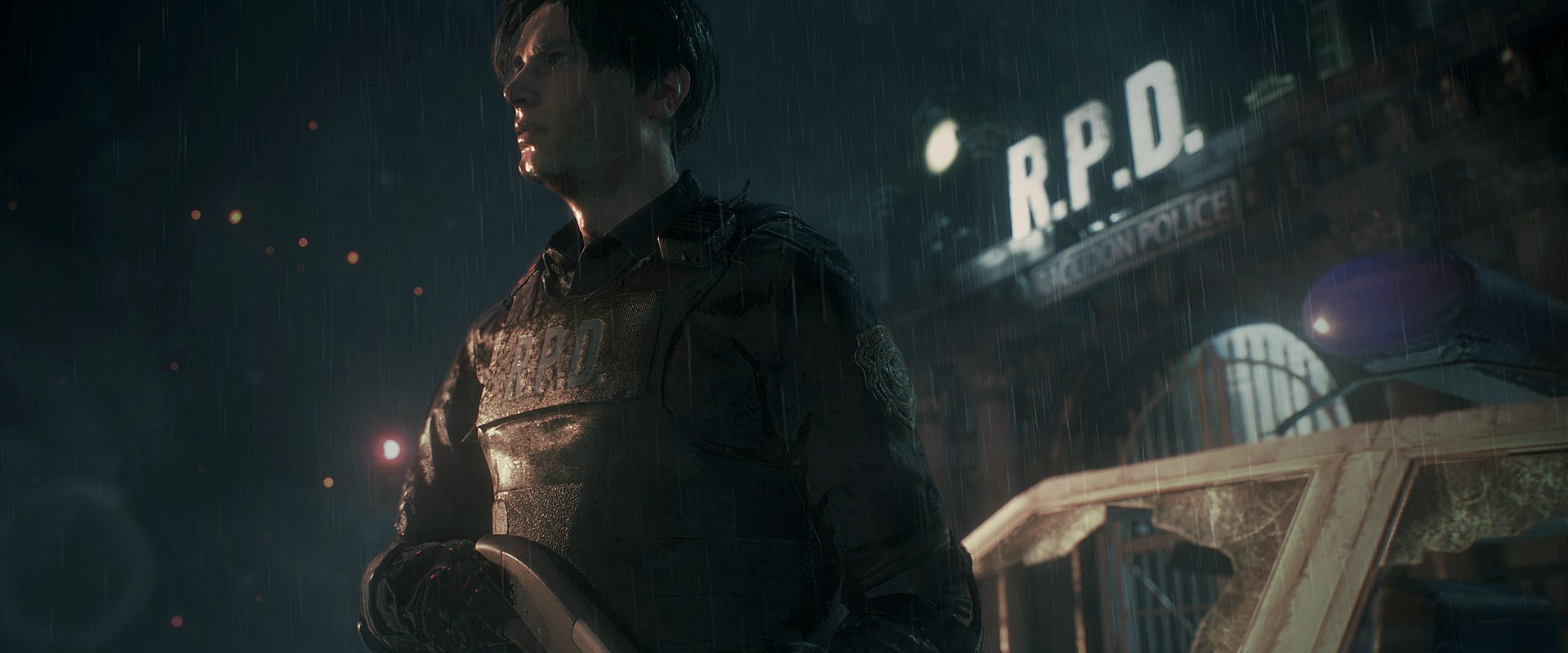 Resident Evil 2 – Leon vor dem R.P.D.-Gebäude im Regen