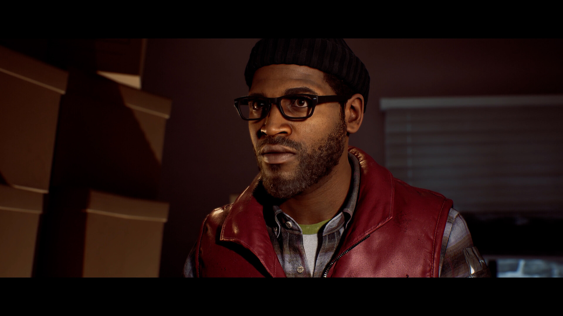 Silent Hill: Townfall: Simon Ordell in einem Innenraum mit Kisten